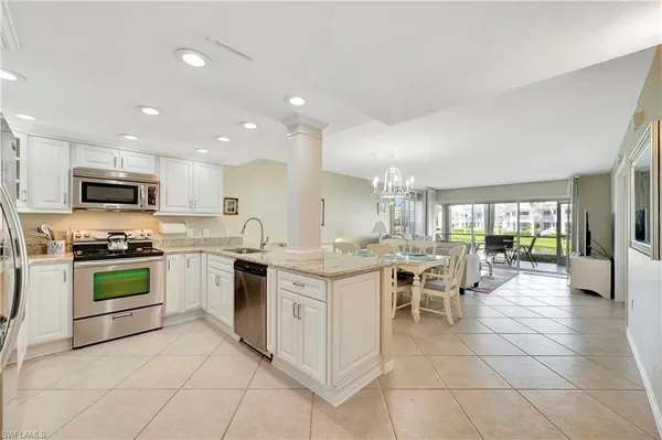 $13,500 | 6131 Pelican Bay Boulevard, Unit 7, Naples, FL 34108