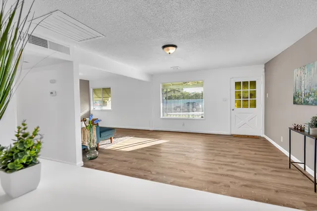 $409,000 | 941 Granada Circle, Los Banos, CA 93635