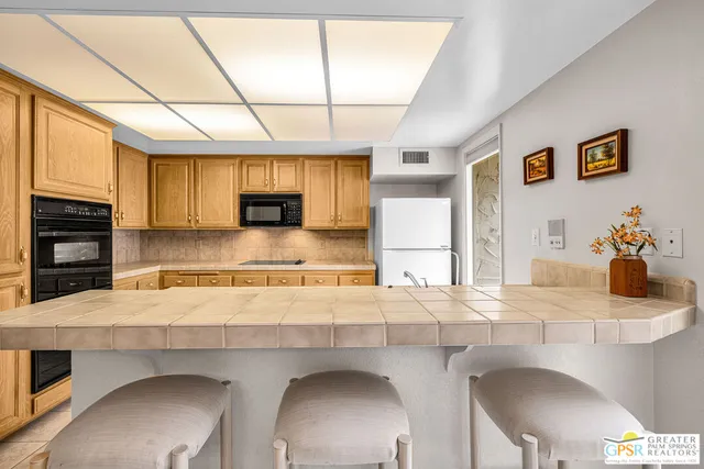 $499,000 | 1833 South Araby Drive, Unit 1, Palm Springs, CA 92264