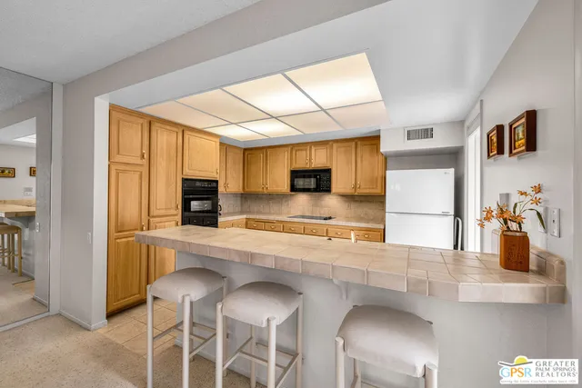 $499,000 | 1833 South Araby Drive, Unit 1, Palm Springs, CA 92264