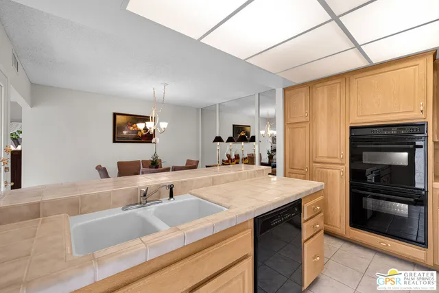 $499,000 | 1833 South Araby Drive, Unit 1, Palm Springs, CA 92264