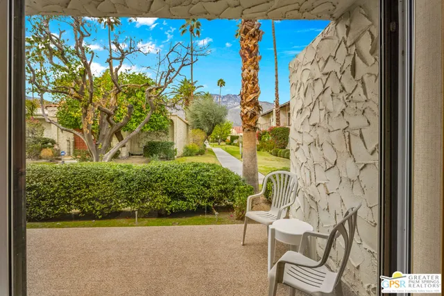 $499,000 | 1833 South Araby Drive, Unit 1, Palm Springs, CA 92264