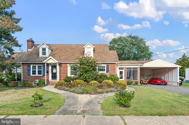 $399,000 | 701 South Broad Street, Middletown, DE 19709