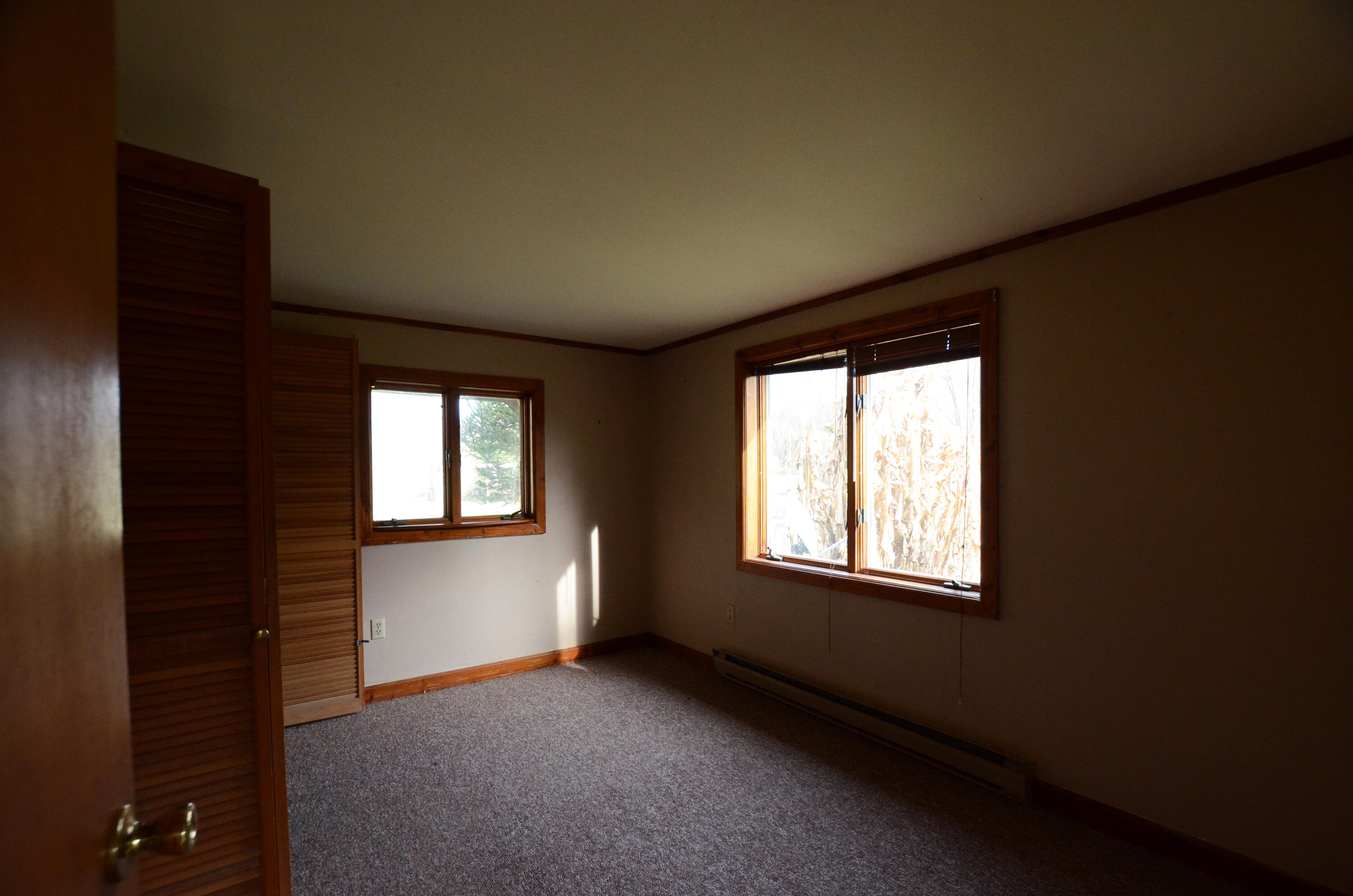 11907 Old Landing Road Irvine, KY 40336 - Photo 31 of 130 First floor bedroom!