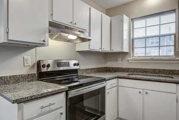 $2,000 | 1978 Holliday Street, Charleston, SC 29414