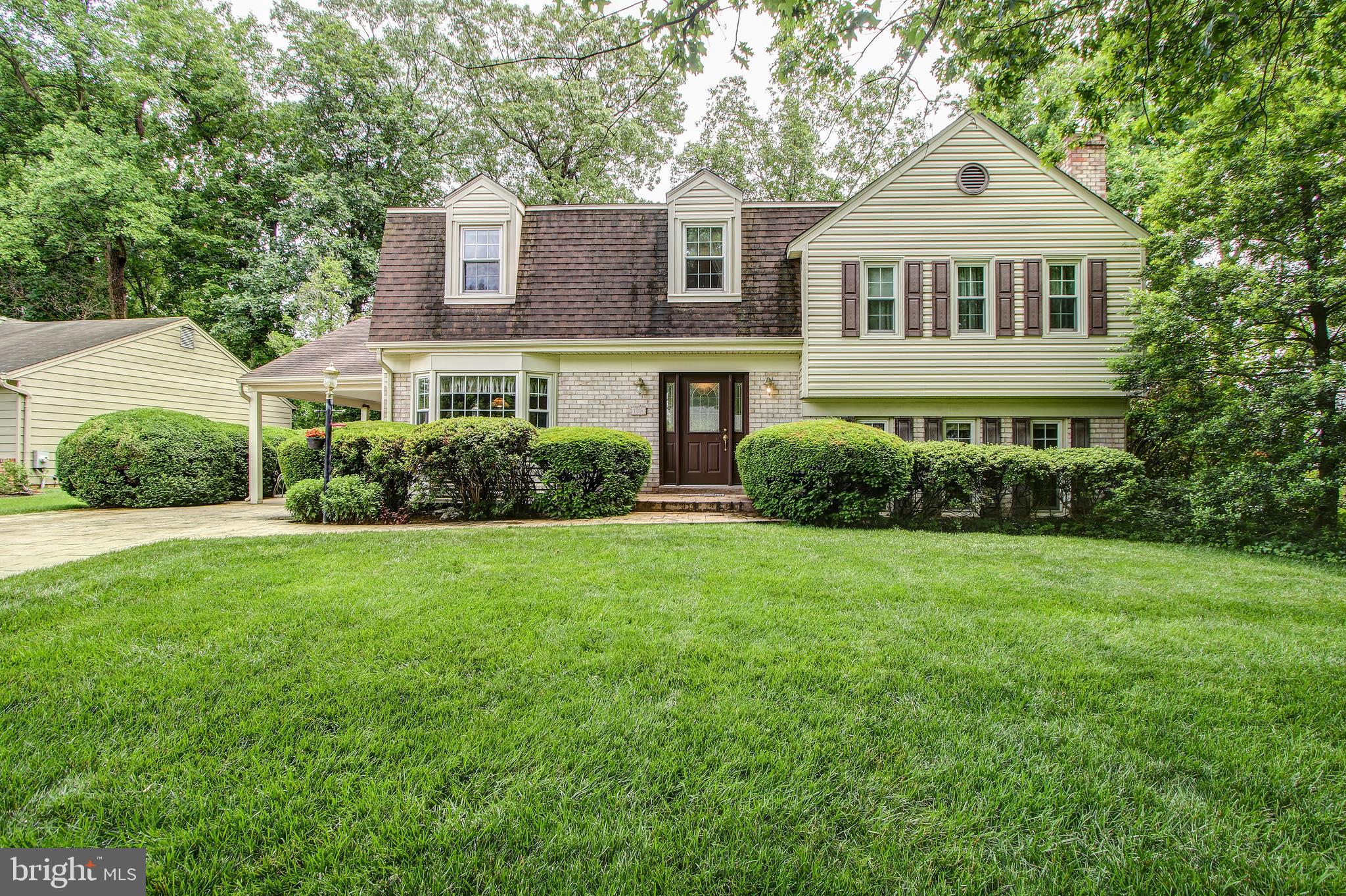 1708 Arbor View Road Silver Spring, MD 20902 - Photo 2 of 34 Private Cul-De- Sac location