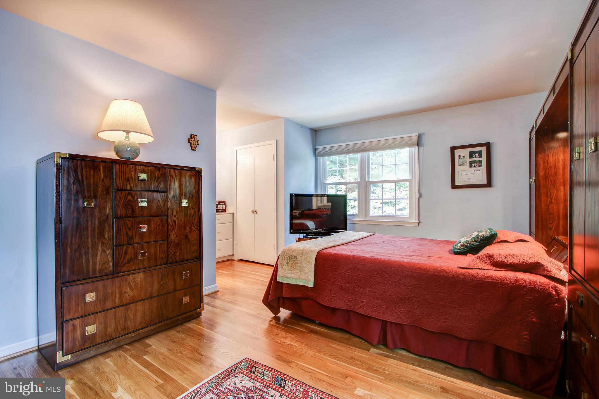 1708 Arbor View Road Silver Spring, MD 20902 - Photo 17 of 34 Master suite with hardwood floor First level