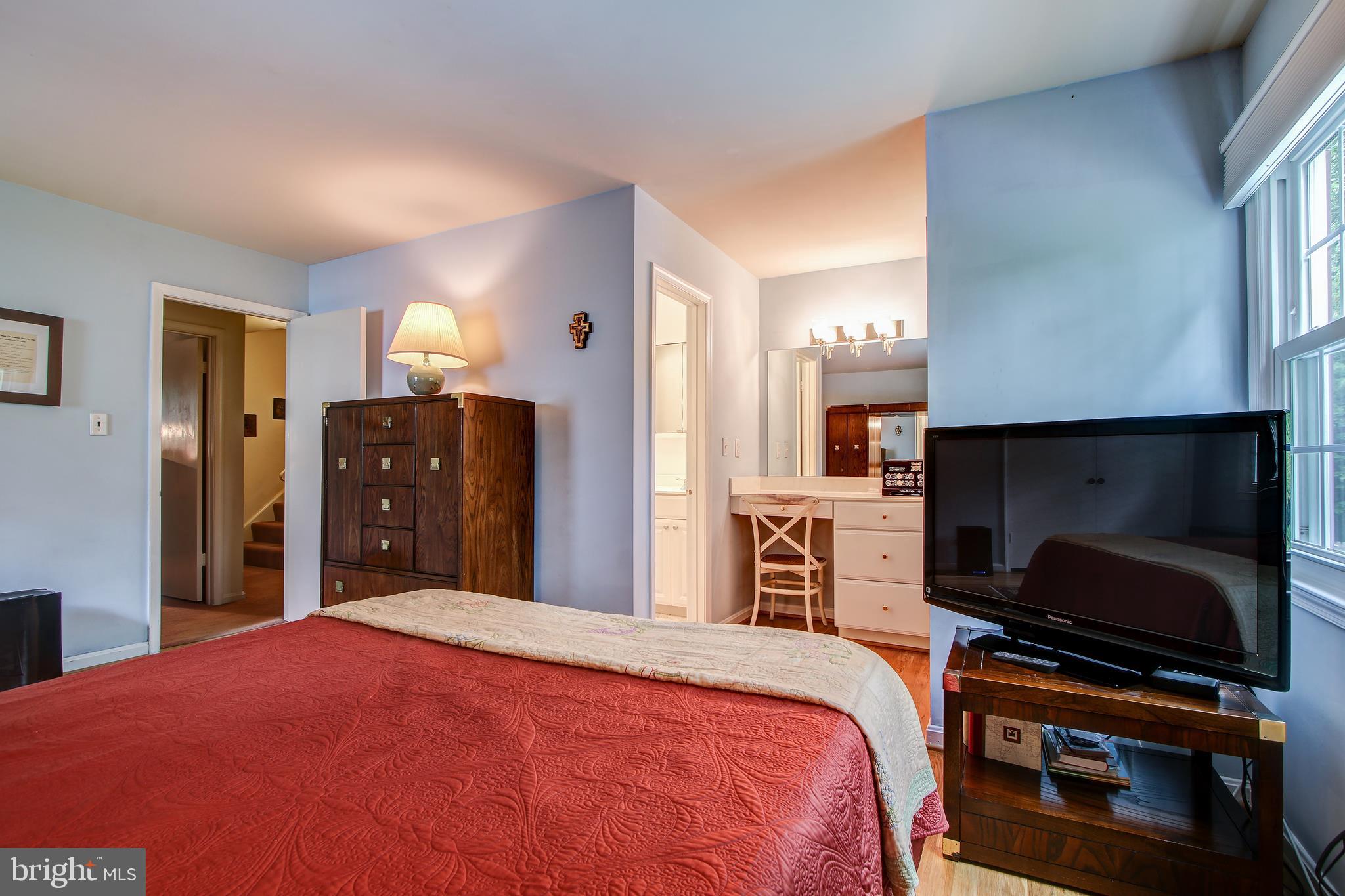 1708 Arbor View Road Silver Spring, MD 20902 - Photo 18 of 34 Spacious Master suite with 2 closets