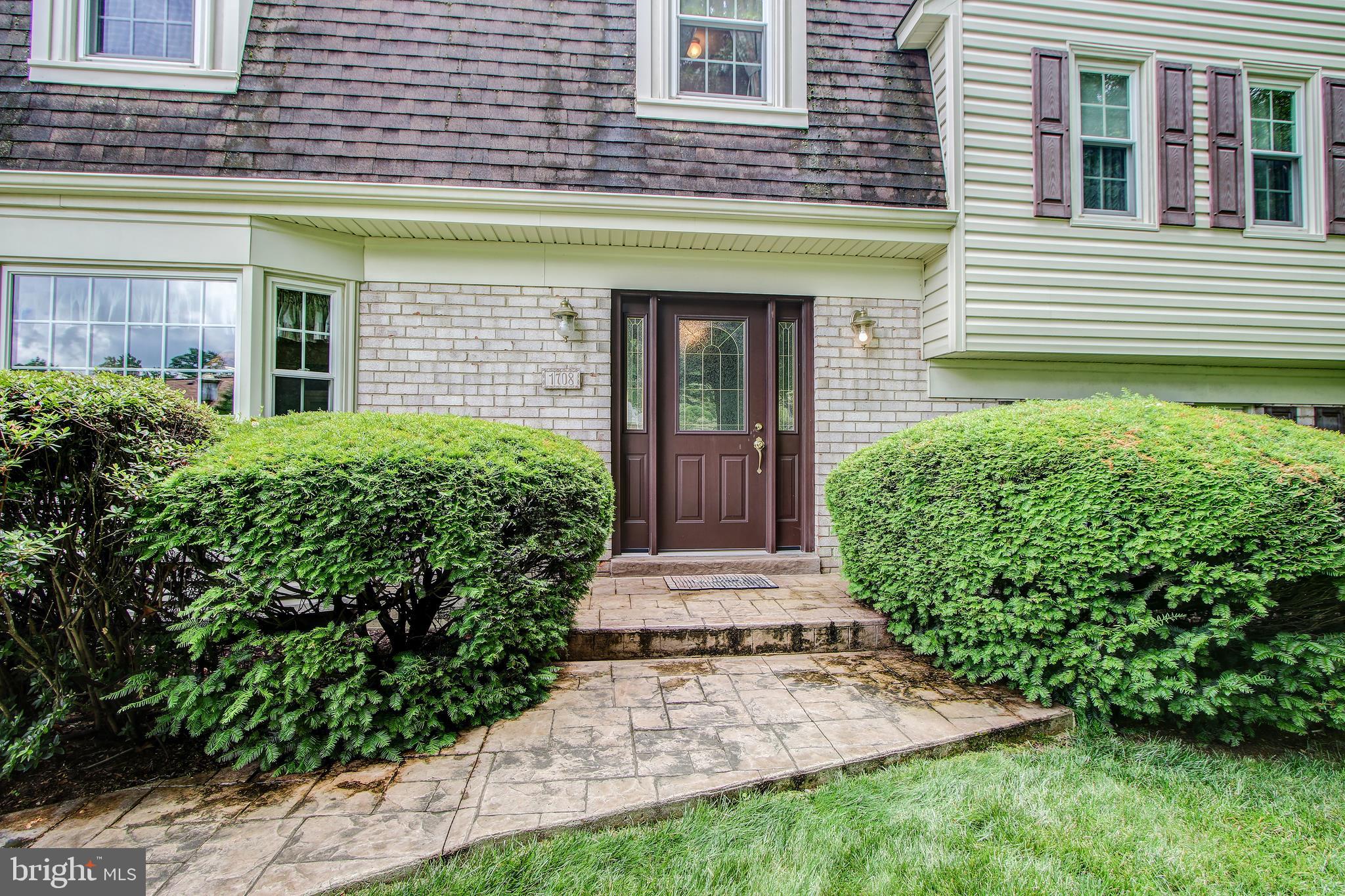 1708 Arbor View Road Silver Spring, MD 20902 - Photo 3 of 34 Enviting front door & walkway