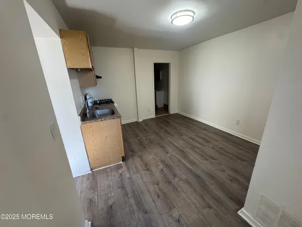 $2,700 | 724 Cortlandt Street, Unit 6, Perth Amboy, NJ 08861