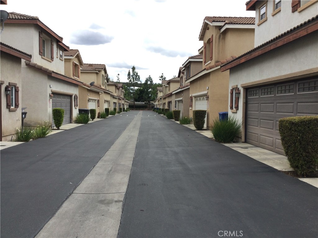 1763 Agrigento Avenue Riverside, CA 92507 - Photo 25 of 28