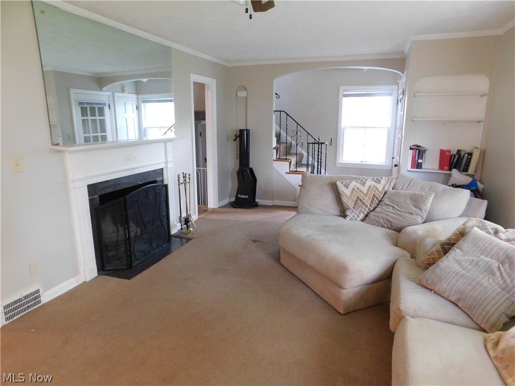 3714 Bainbridge Road Cleveland Heights, OH 44118 - Photo 4 of 28