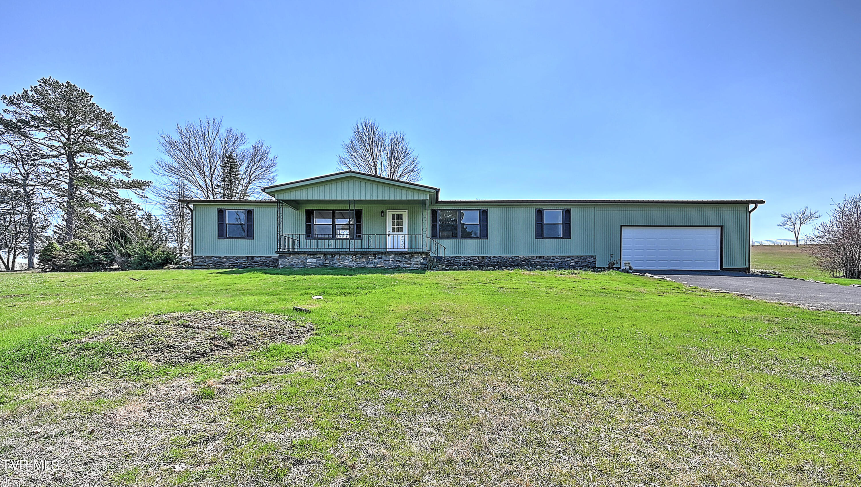 35 Wright Road Bulls Gap, TN 37711 - Photo 2 of 56 35 Wright RD - BAM-2