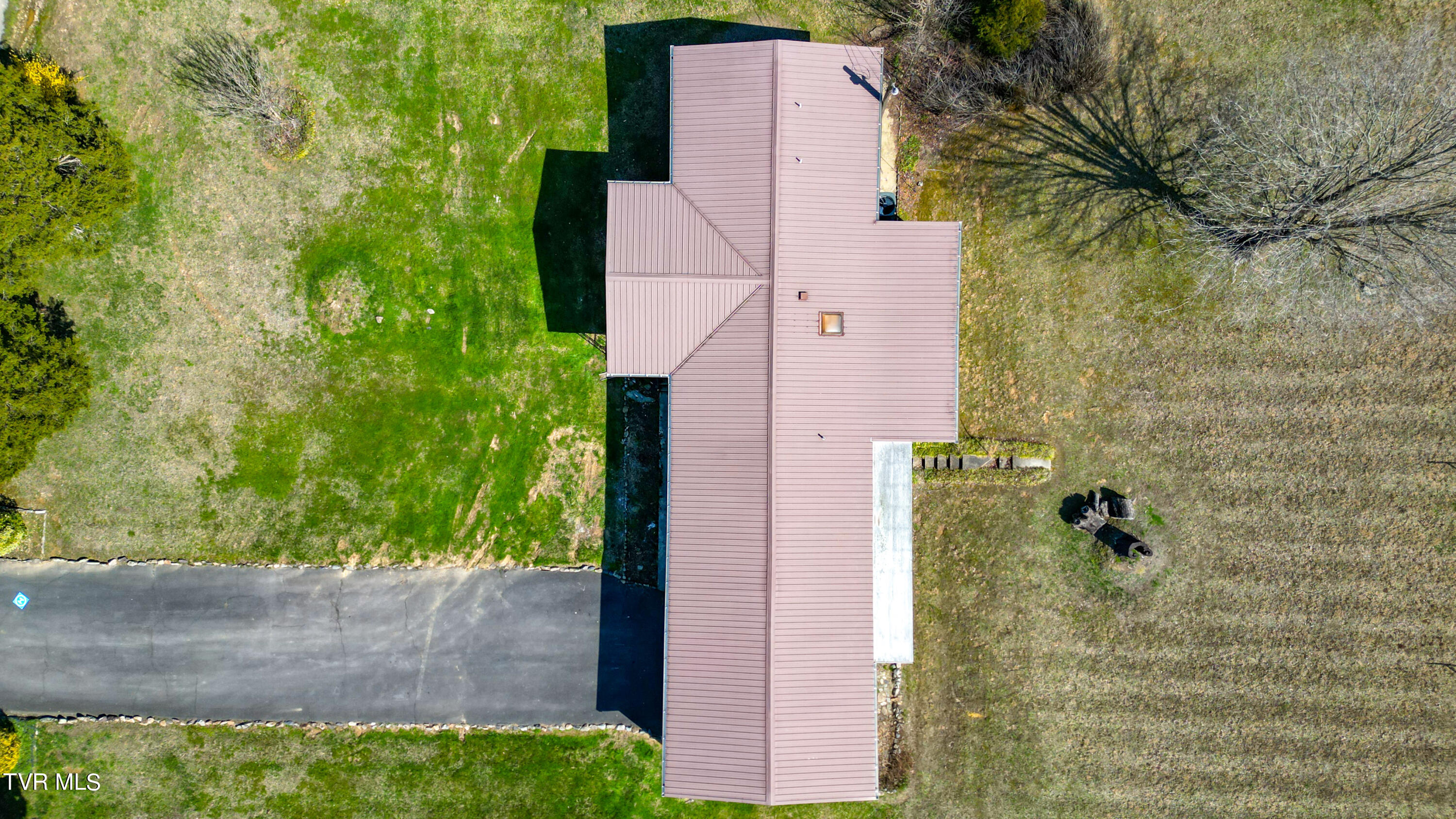 35 Wright Road Bulls Gap, TN 37711 - Photo 45 of 56 35 Wright RD - Drone-2