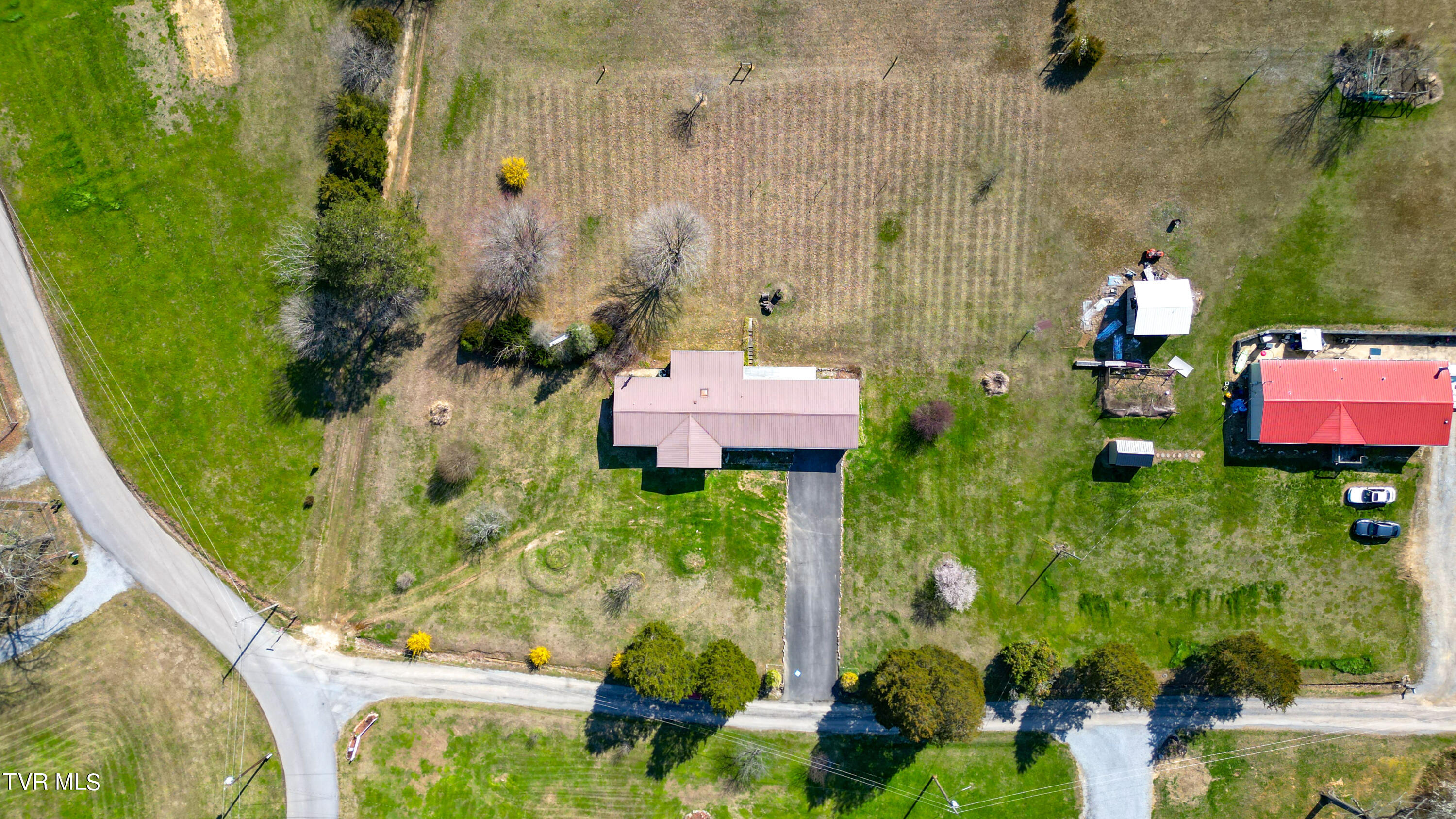 35 Wright Road Bulls Gap, TN 37711 - Photo 47 of 56 35 Wright RD - Drone-4