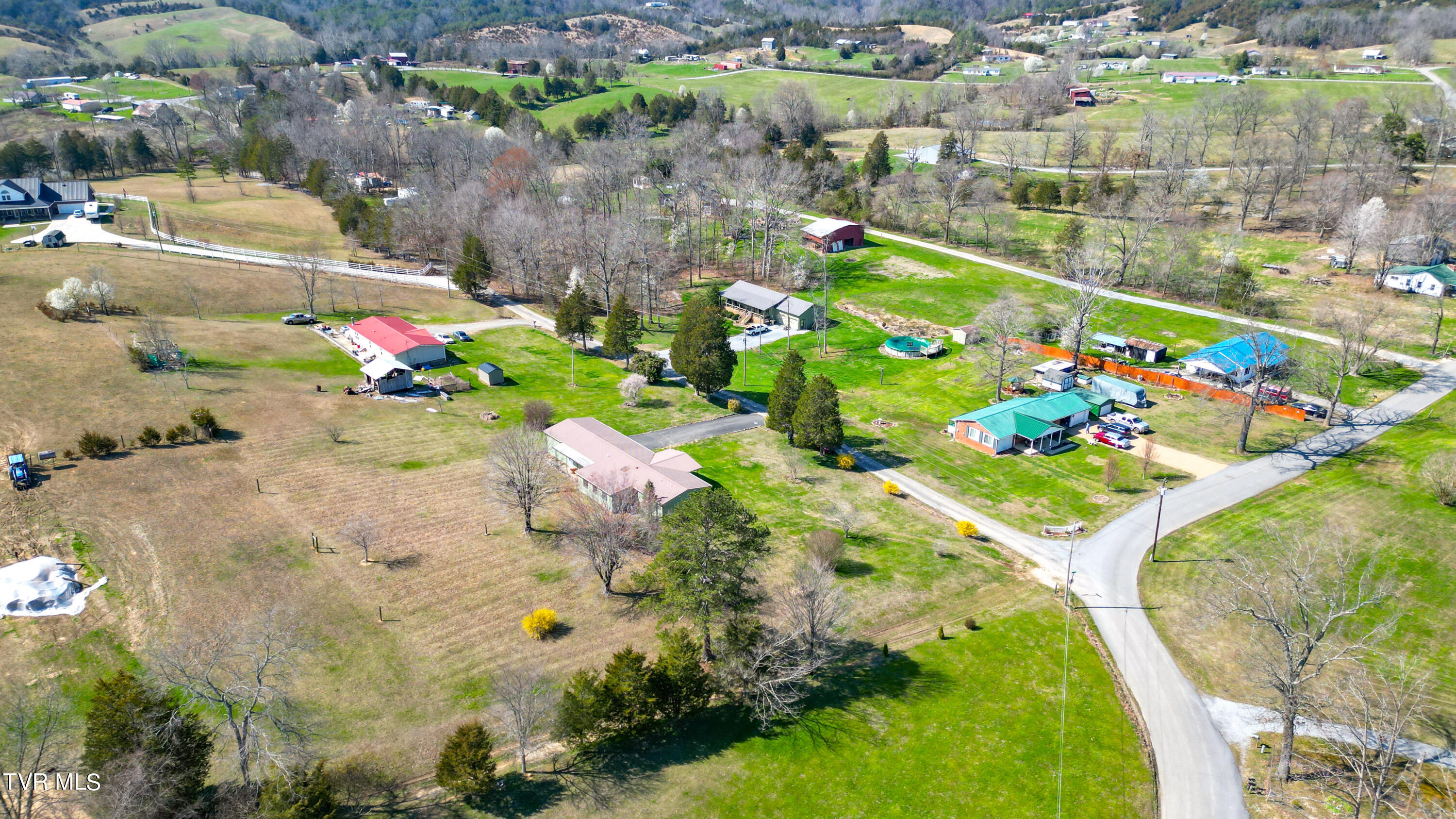 35 Wright Road Bulls Gap, TN 37711 - Photo 49 of 56 35 Wright RD - Drone-6