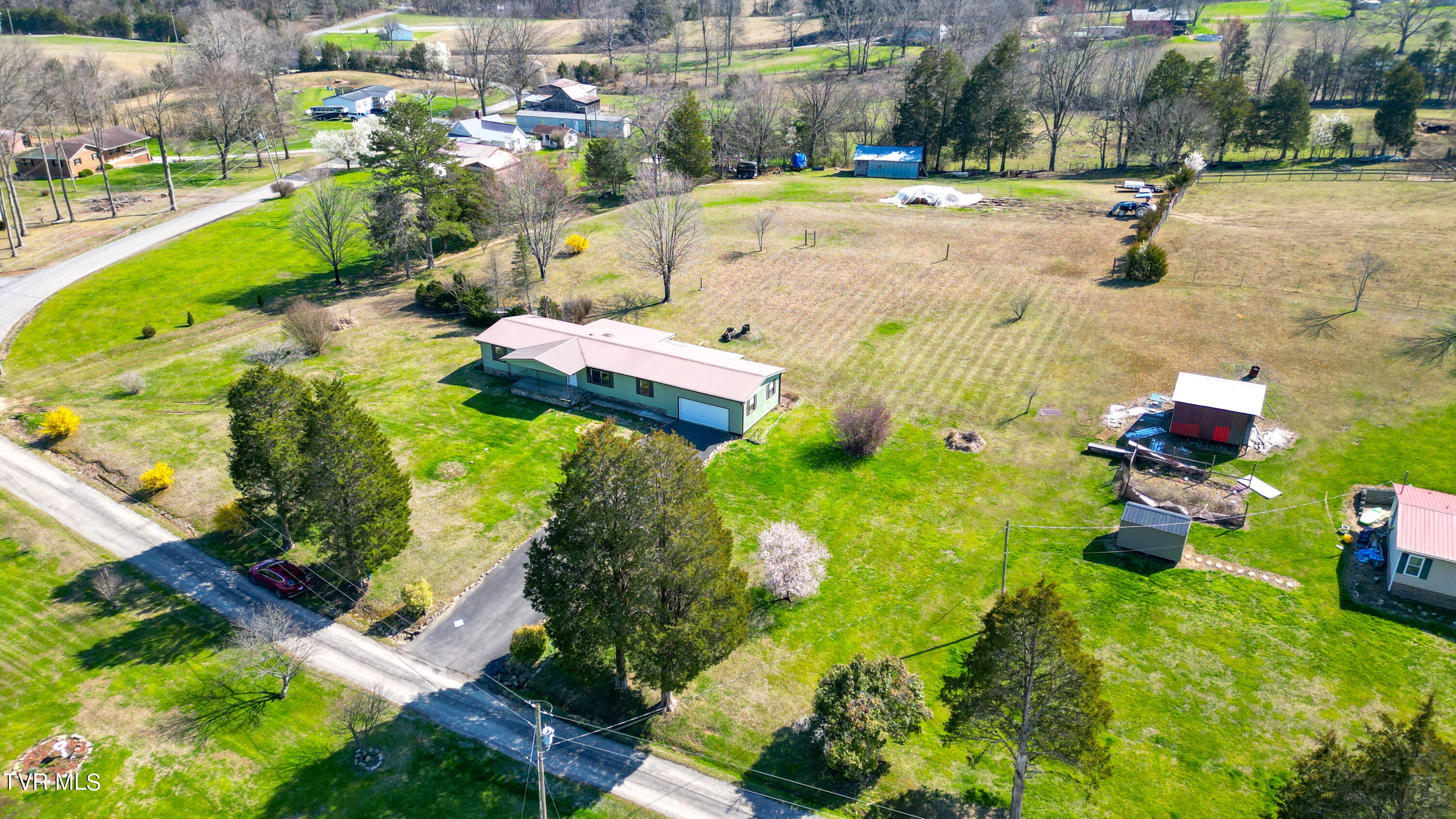 35 Wright Road Bulls Gap, TN 37711 - Photo 52 of 56 35 Wright RD - Drone-9