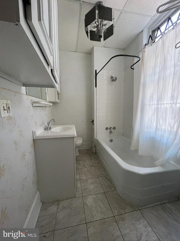 1623 Spruce Street, Unit 7 Philadelphia, PA 19103 - Photo 10 of 12
