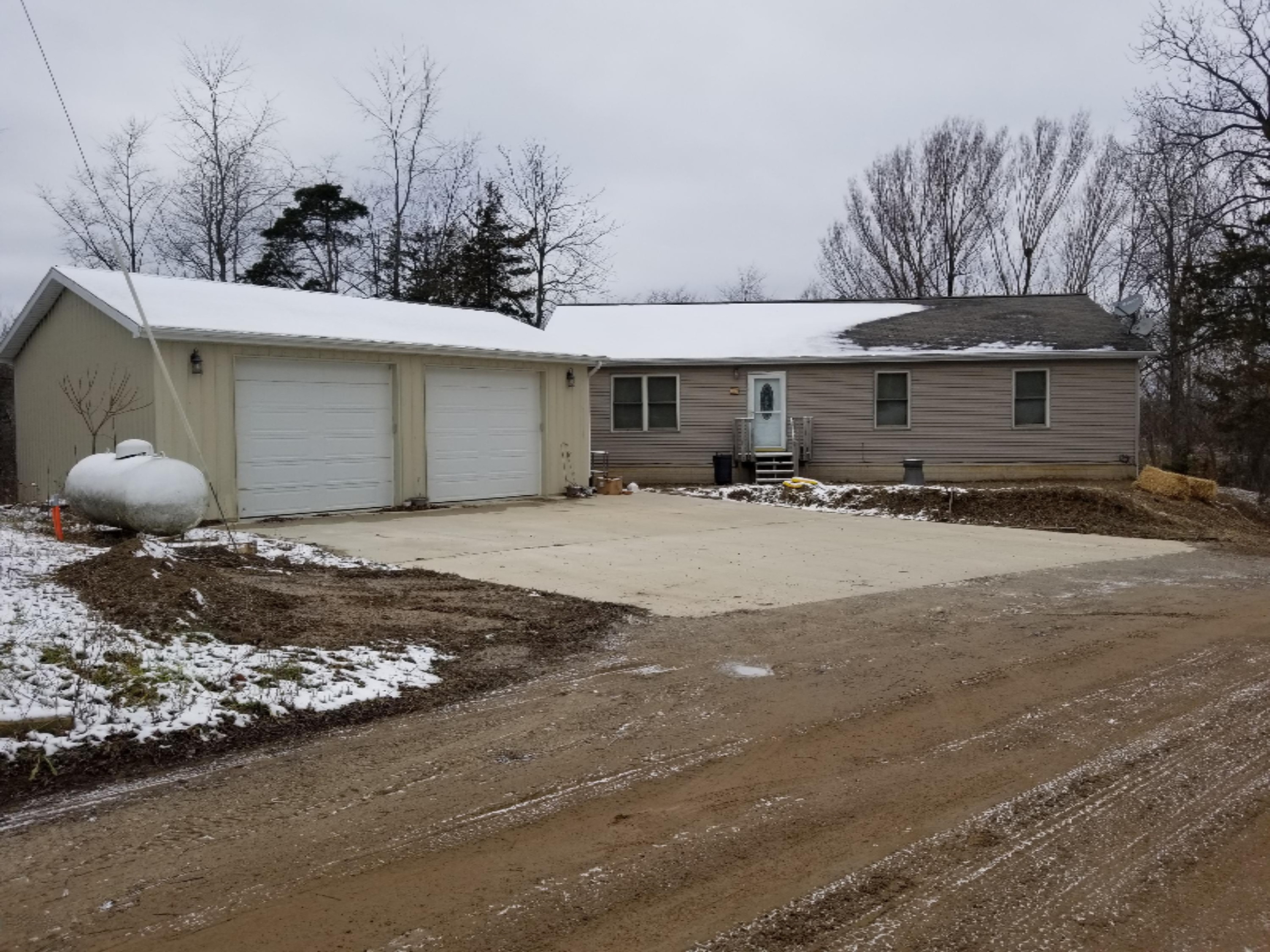 2470 Tripp Road Osseo, MI 49266 - Photo 1 of 23 20201201_112620