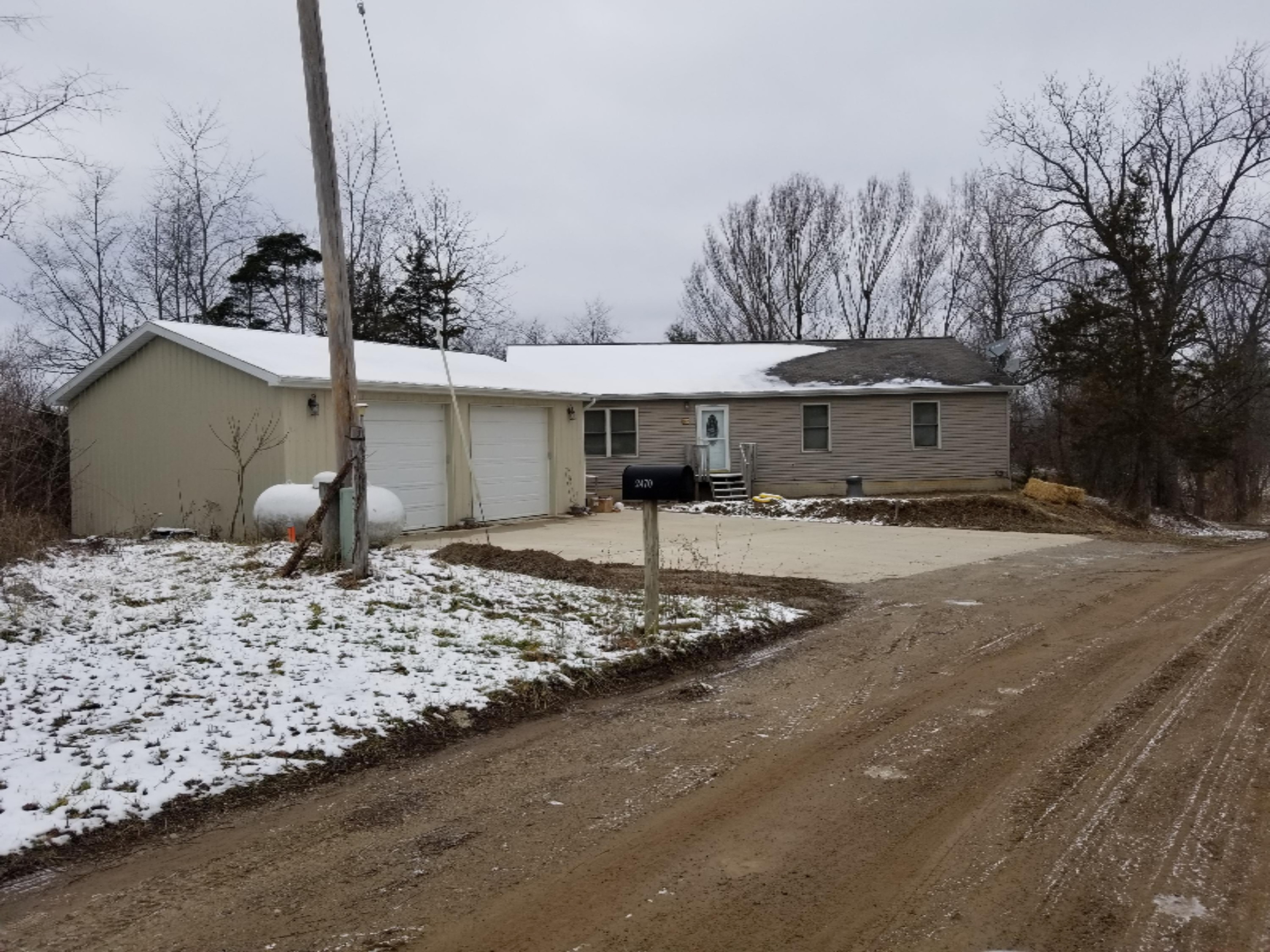 2470 Tripp Road Osseo, MI 49266 - Photo 3 of 23 20201201_112612