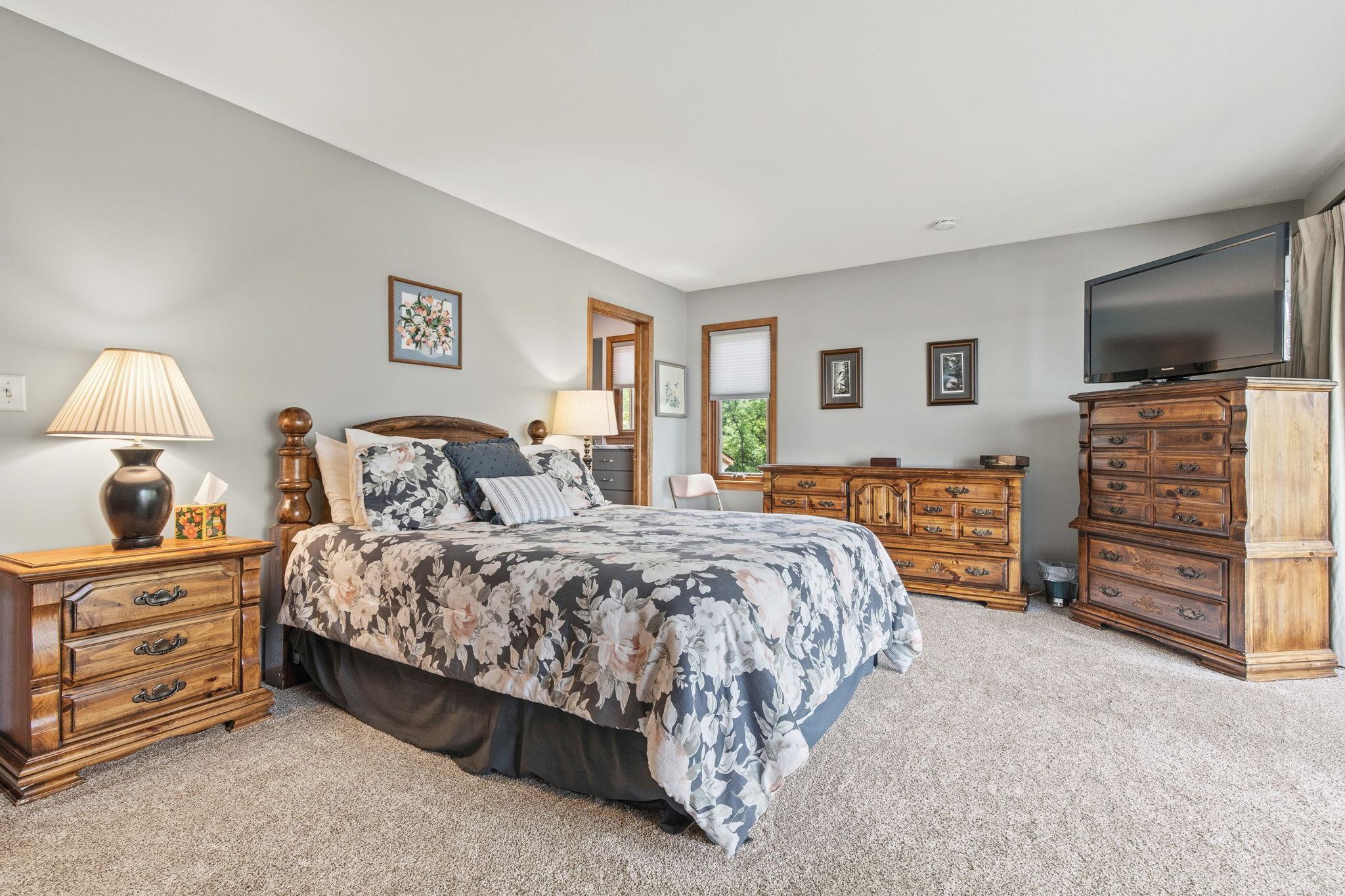 314 North Cove Road Hudson, WI 54016 - Photo 15 of 42