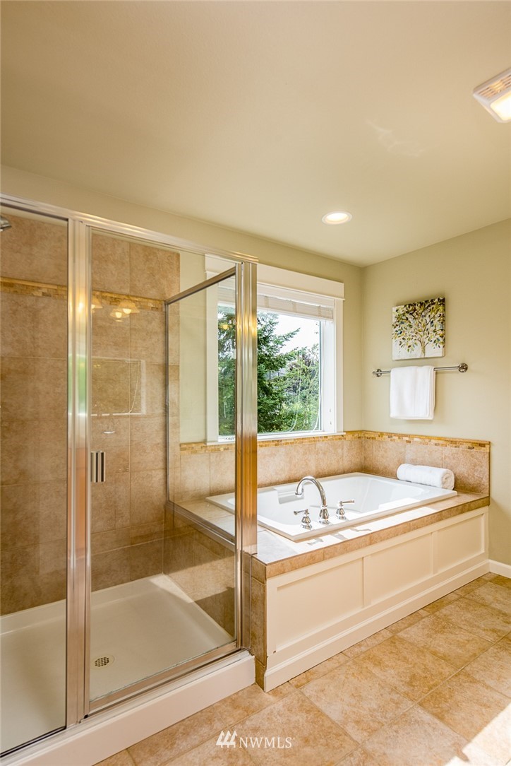 628 Lyons Avenue Northeast Renton, WA 98059 - Photo 14 of 23 Gallery Image 14