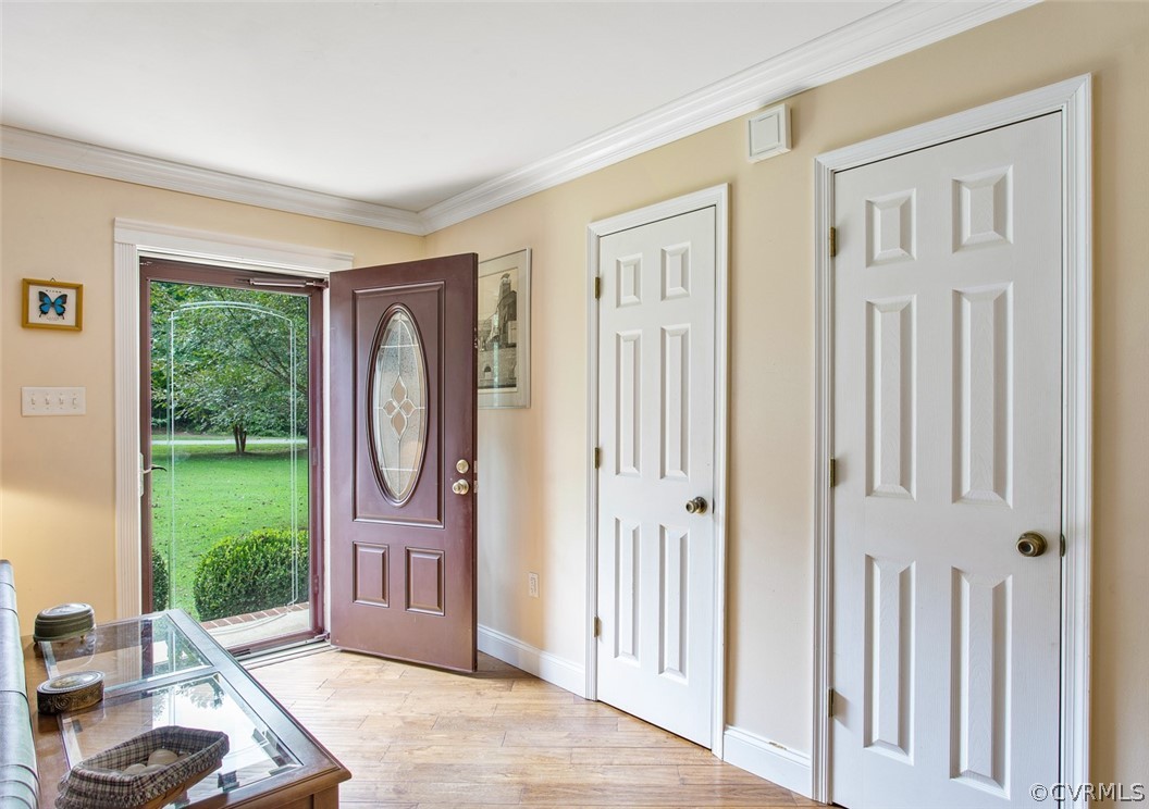 1686 Bracketts Bend Road Powhatan, VA 23139 - Photo 8 of 49 Gallery Image 8