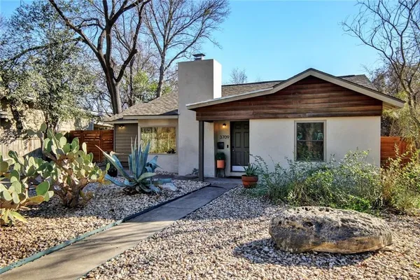 $2,800 | 3709 Vineland Drive, Austin, TX 78722