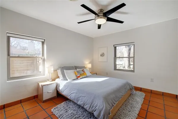 $2,800 | 3709 Vineland Drive, Austin, TX 78722