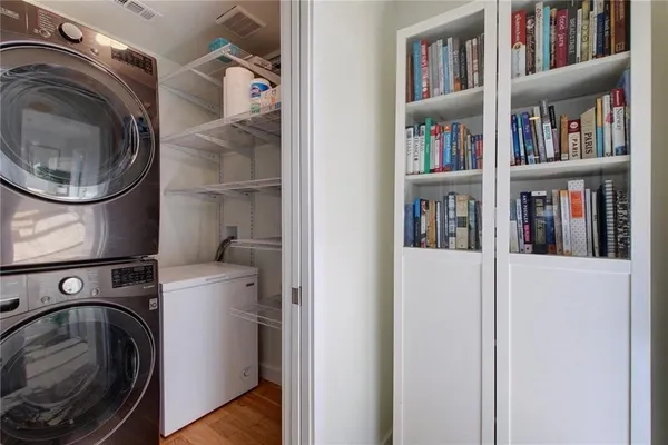 $2,800 | 3709 Vineland Drive, Austin, TX 78722