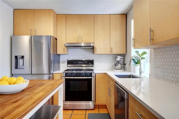 $2,800 | 3709 Vineland Drive, Austin, TX 78722