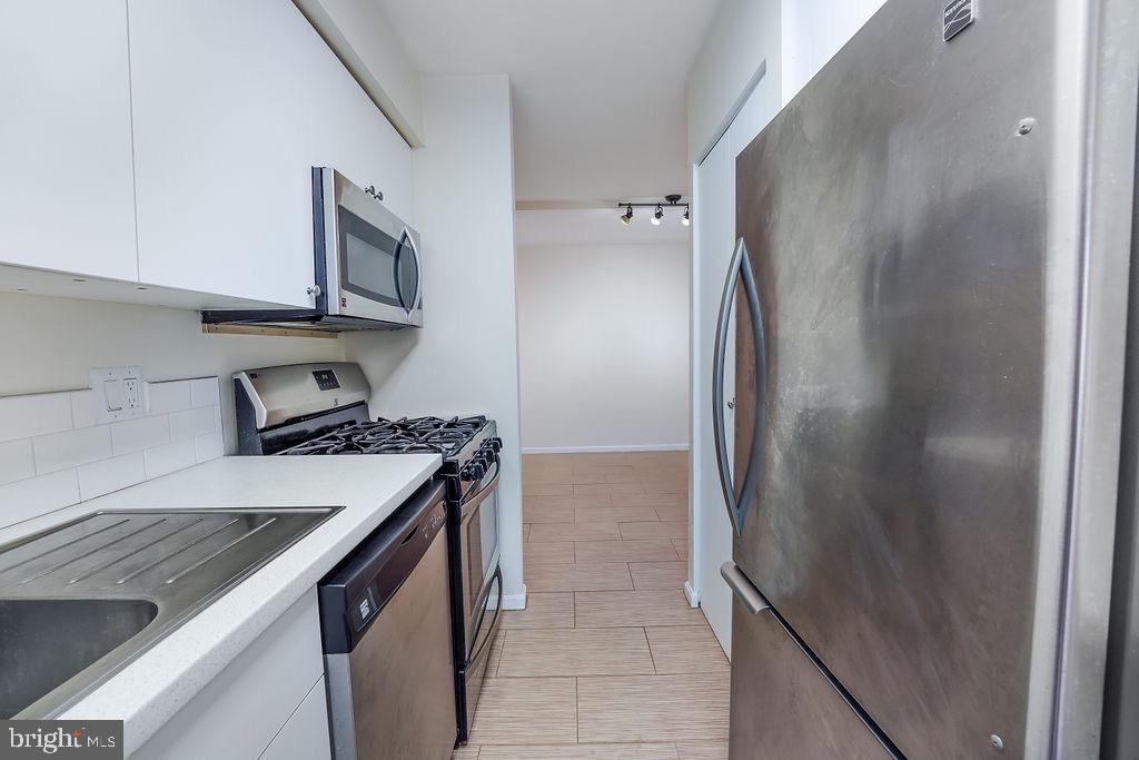 11212 Chestnut Grove Square, Unit 7 Reston, VA 20190 - Photo 13 of 26 Gallery Image 13