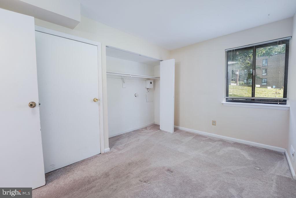 11212 Chestnut Grove Square, Unit 7 Reston, VA 20190 - Photo 15 of 26 Gallery Image 15