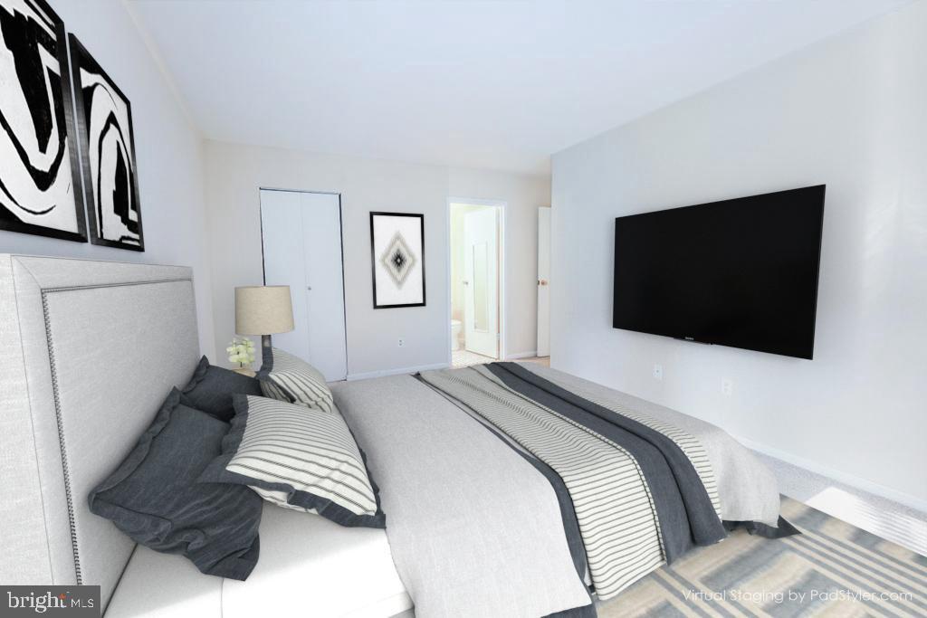 11212 Chestnut Grove Square, Unit 7 Reston, VA 20190 - Photo 19 of 26 Gallery Image 19