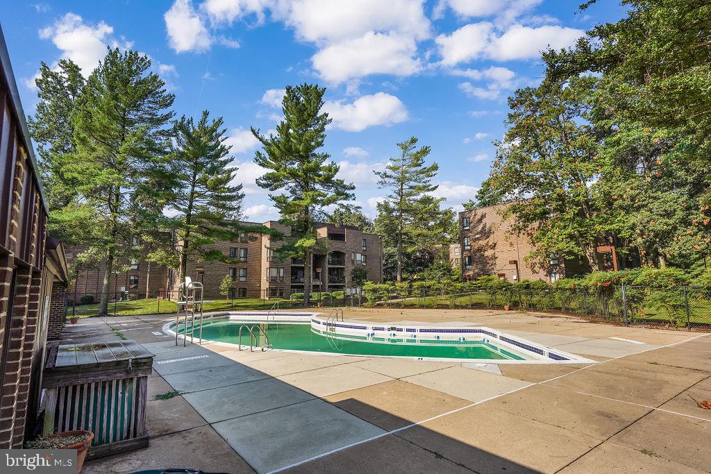 11212 Chestnut Grove Square, Unit 7 Reston, VA 20190 - Photo 26 of 26 Gallery Image 26