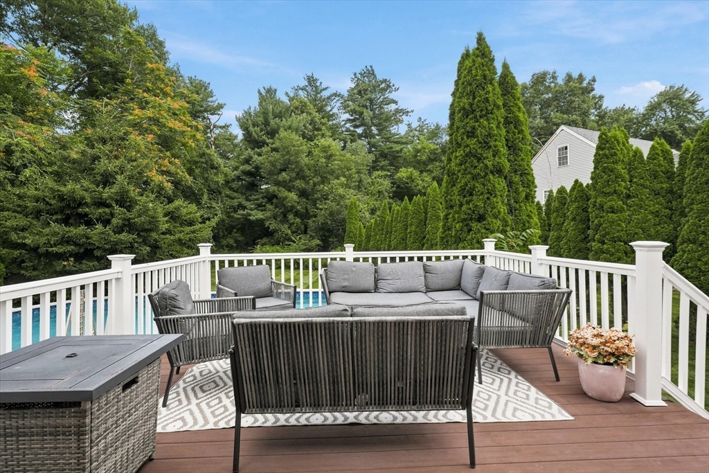 14 Bartlett Road Methuen, MA 01844 - Photo 30 of 42