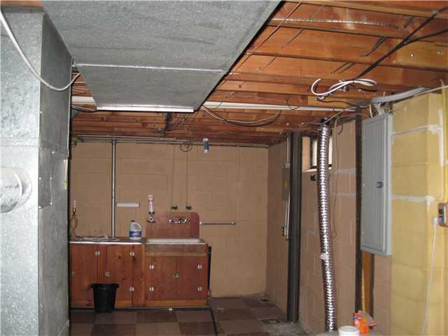 4360 Sandy Lane Road Columbus, OH 43224 - Photo 13 of 18 Gallery Image 13
