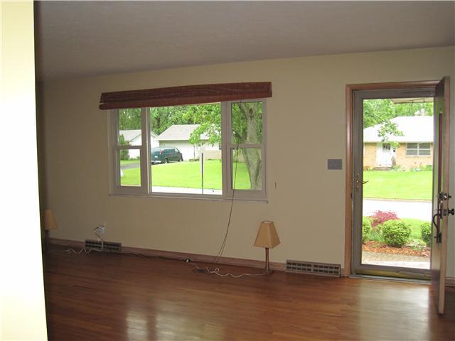 4360 Sandy Lane Road Columbus, OH 43224 - Photo 2 of 18 Gallery Image 2