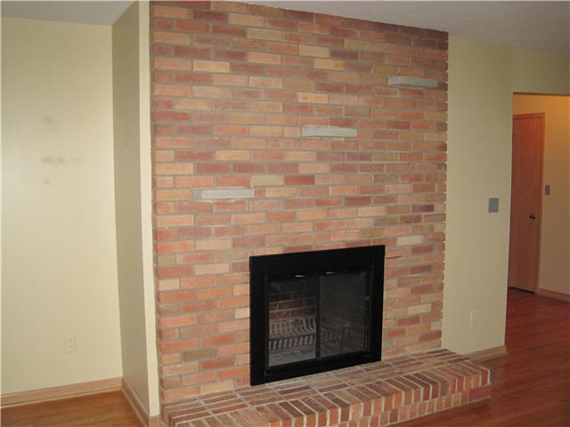 4360 Sandy Lane Road Columbus, OH 43224 - Photo 3 of 18 Gallery Image 3