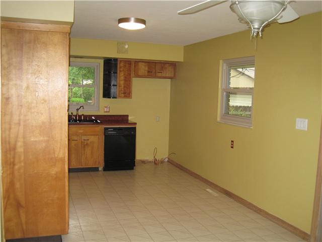 4360 Sandy Lane Road Columbus, OH 43224 - Photo 5 of 18 Gallery Image 5