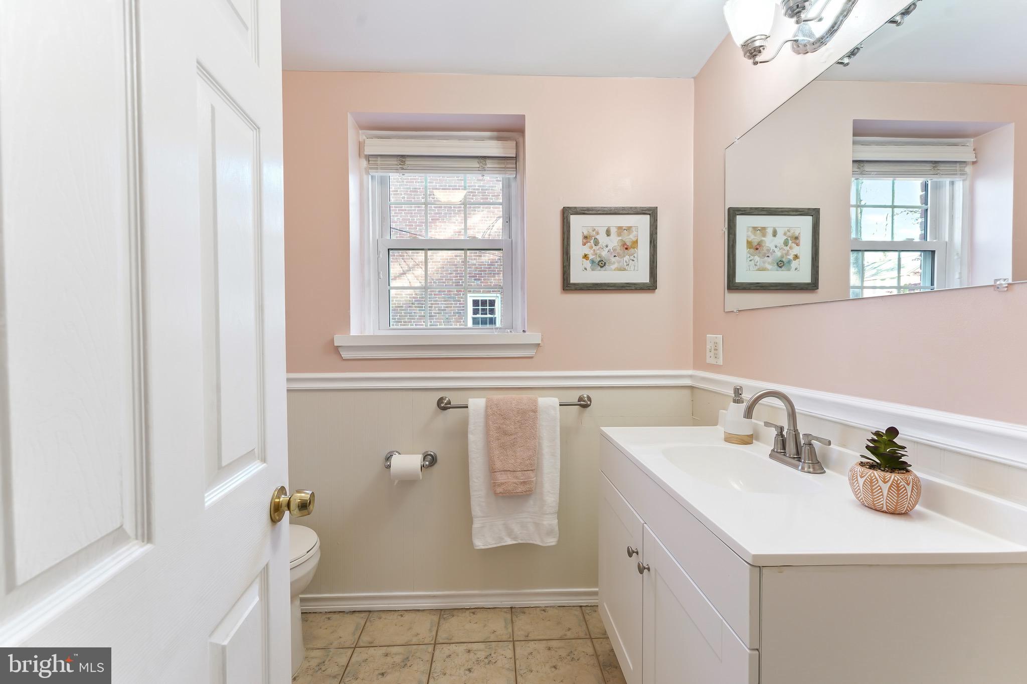 252 Harrogate Road Wynnewood, PA 19096 - Photo 16 of 29