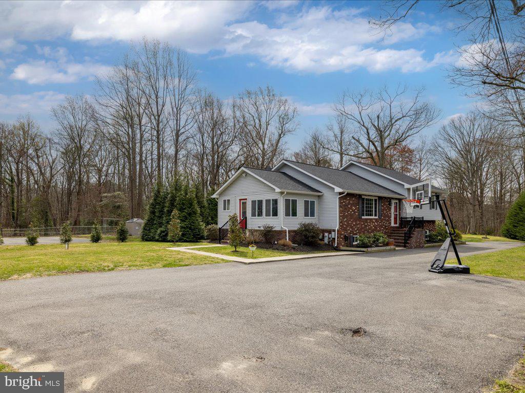 8195 Old Mill Road Pasadena, MD 21122 - Photo 6 of 51 Plenty of off-street parking