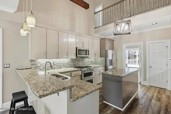$374,900 | 104 Beaver Bend, Canton, MS 39046