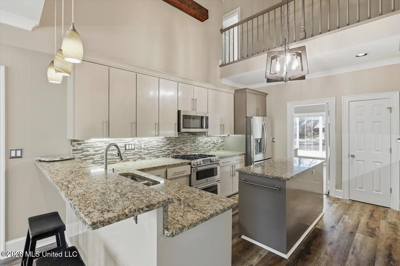 104 Beaver Bend Canton, MS 39046 - Photo 8 of 37 10-104 Beaver Bend _ Home Tours MS