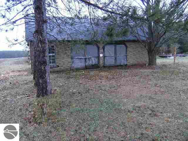 691 Tyler Road Southeast Kalkaska, MI 49646 - Photo 5 of 11 1715741-4.JPG