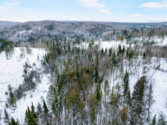 $299,000 | 5626 Vt Route 114, Canaan, VT 05903