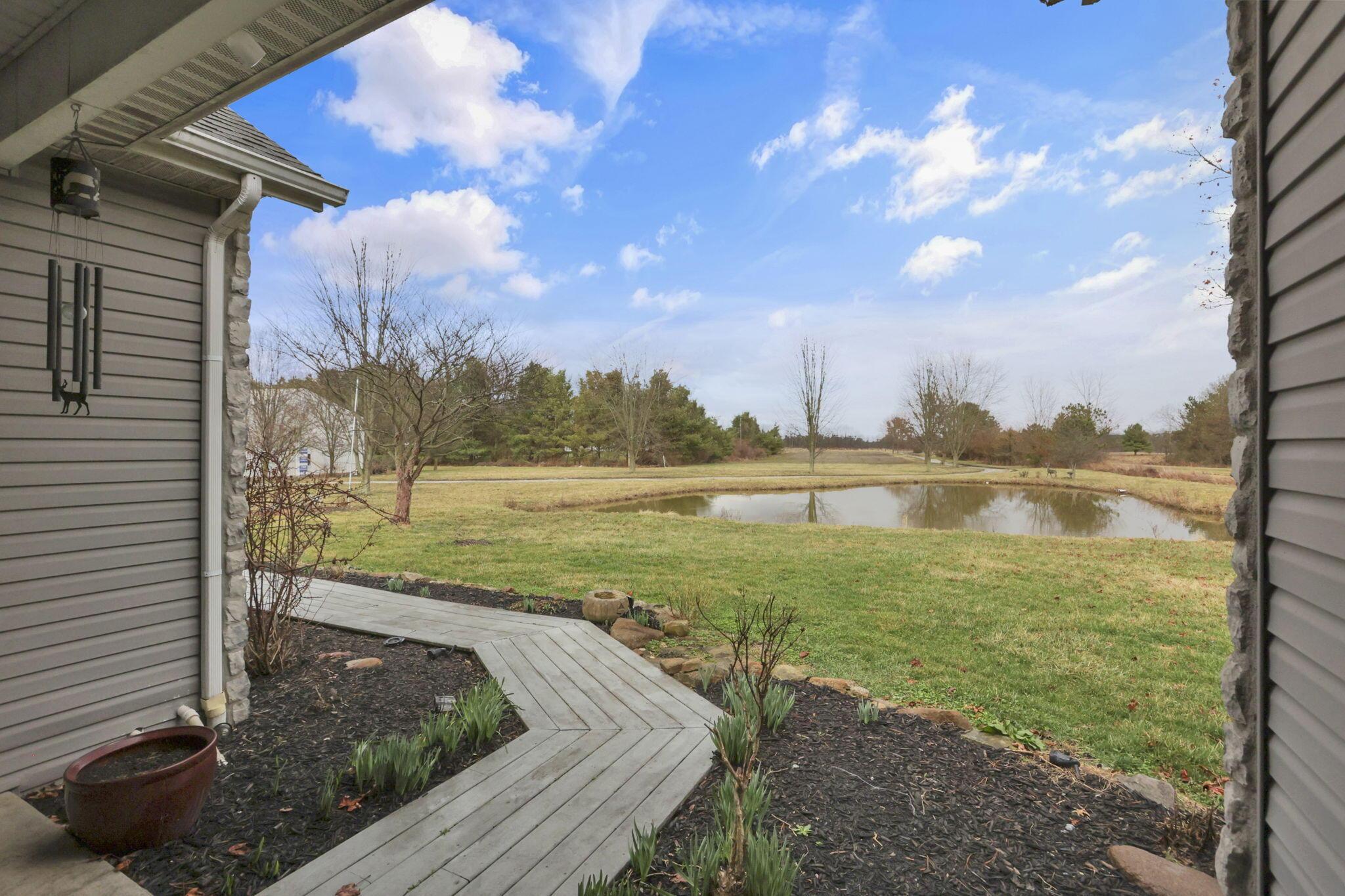 5706 Gale Road Southwest Pataskala, OH 43062 - Photo 7 of 69