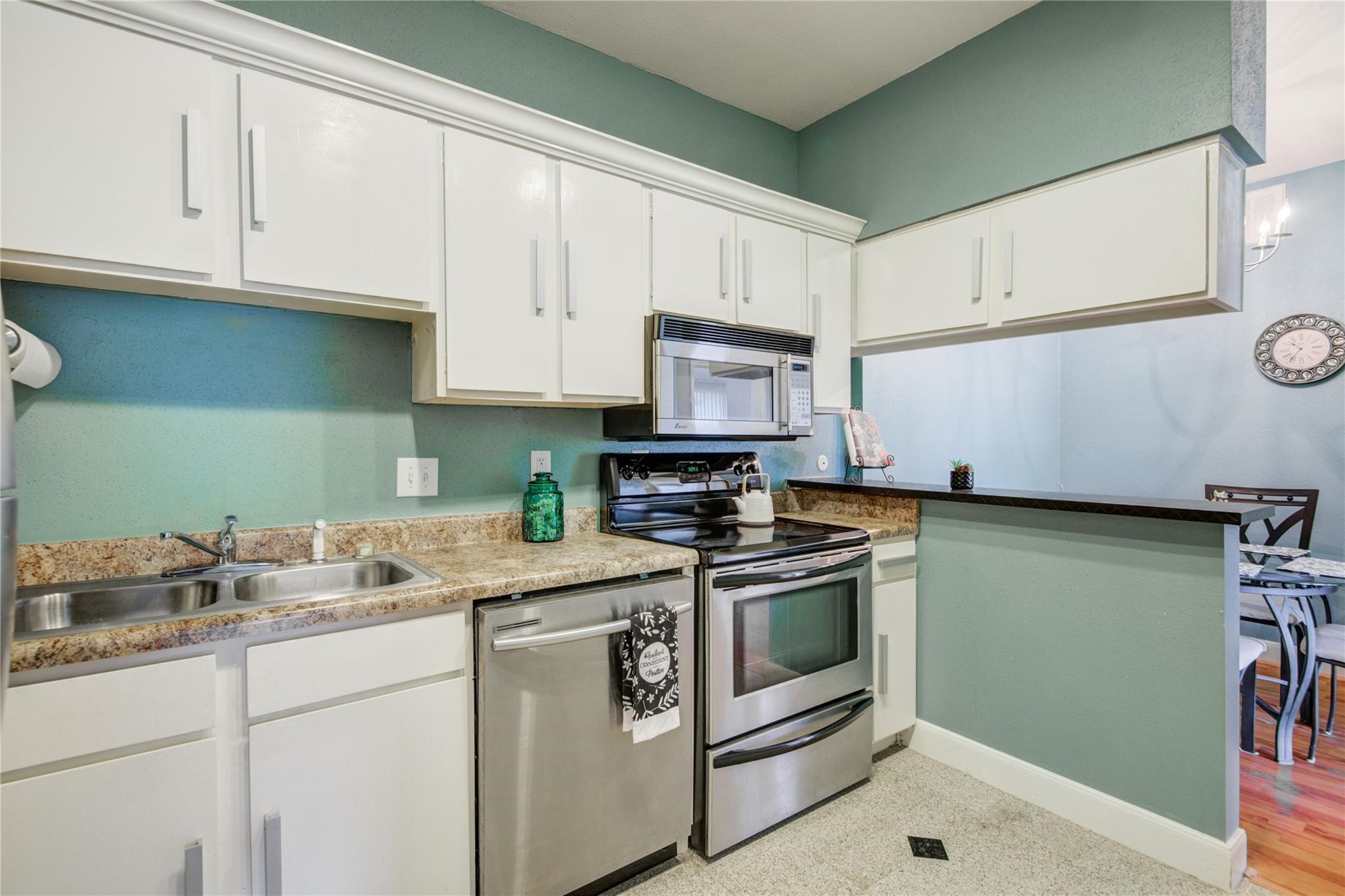 2100 Tanglewilde Street, Unit 349 Houston, TX 77063 - Photo 10 of 21