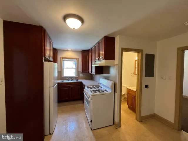 $875 | 108 East Penn Street, Unit 2, Carlisle, PA 17013