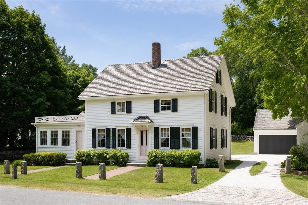 41 Drift Road Westport, MA 02790 - Photo 2 of 38